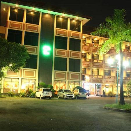 Jepara Indah Hotel Eksteriør billede