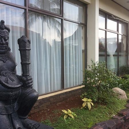 Jepara Indah Hotel Eksteriør billede