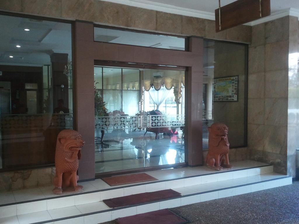 Jepara Indah Hotel Eksteriør billede