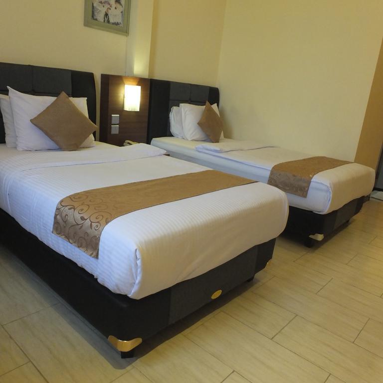 Jepara Indah Hotel Eksteriør billede