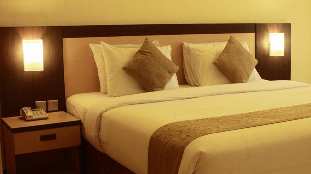 Jepara Indah Hotel Eksteriør billede